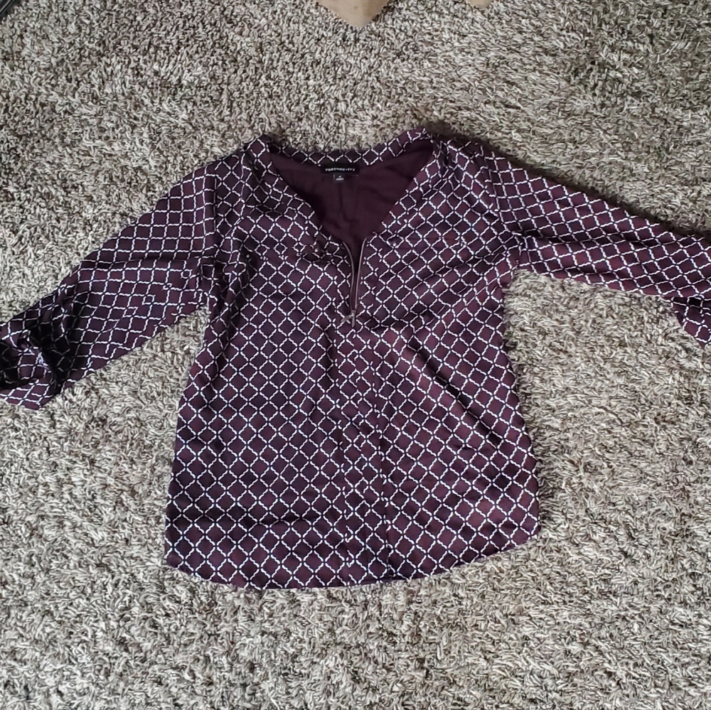 3/4 lightweight StitchFix blouse